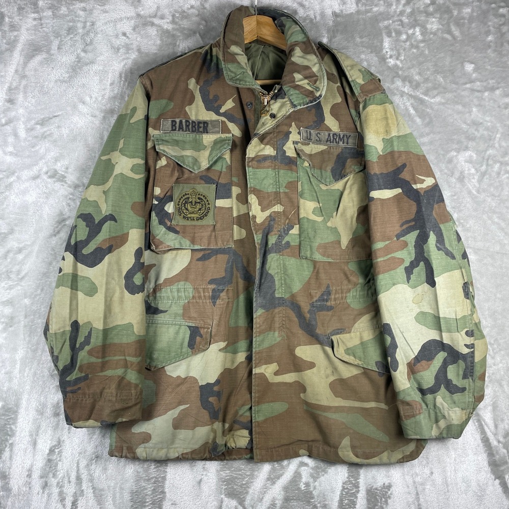 Vintage US Army Field Jacket Men Small Regular Camo M-65 Military Barber Patch